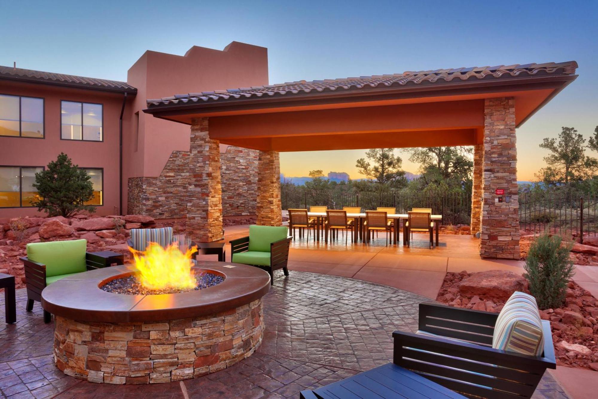 Hotel Courtyard By Marriott Sedona Esterno foto